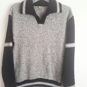 Man's Gray And Black Sweater